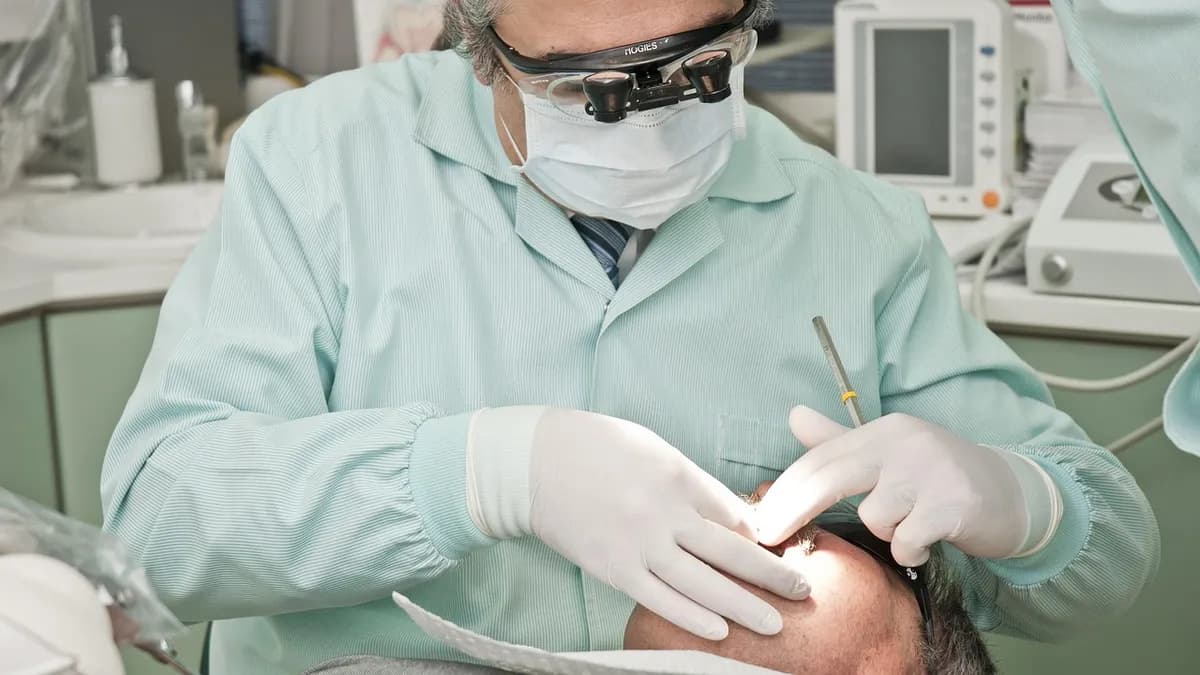 Arka dişler ve köprüler için güçlü zirkonyum kaplamalar