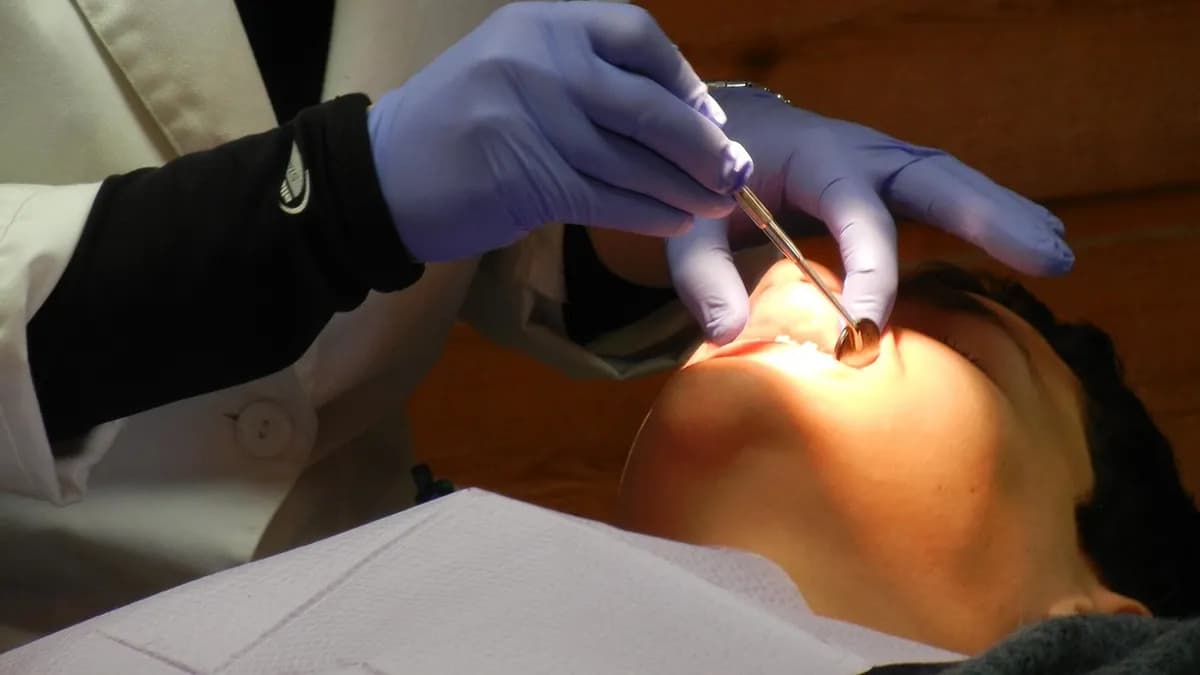 Klinikte lamina uygulama işleminin gerçekleştirilmesi