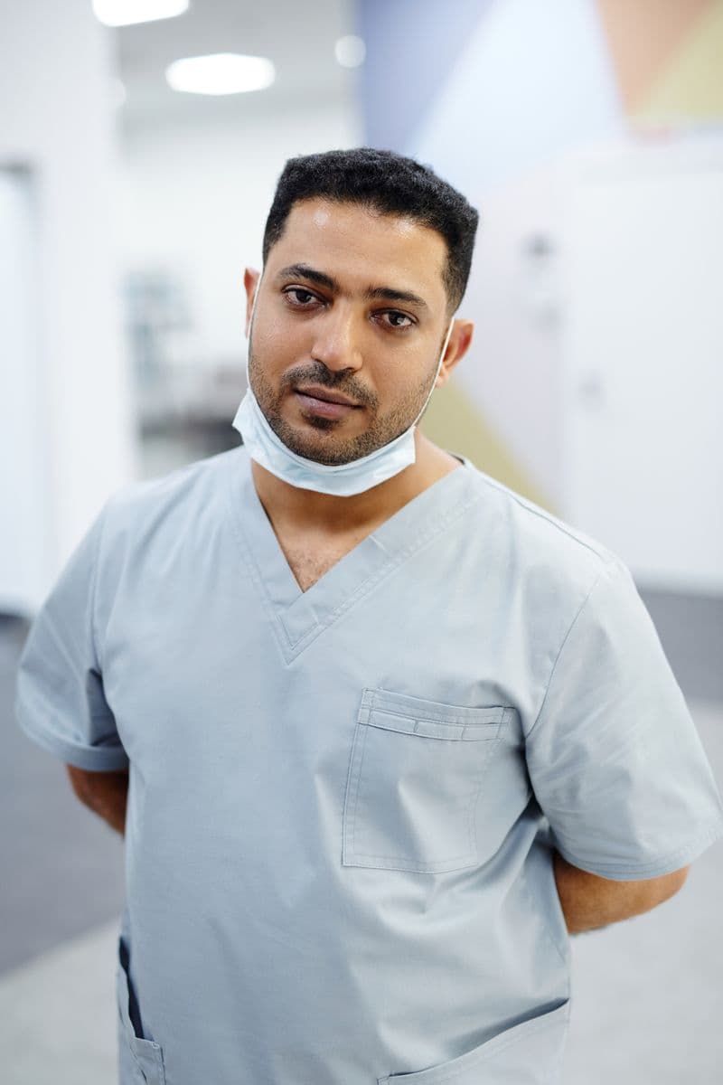 Dr. Burak Doğan — Ağız ve Çene Cerrahı, Clinic Mery